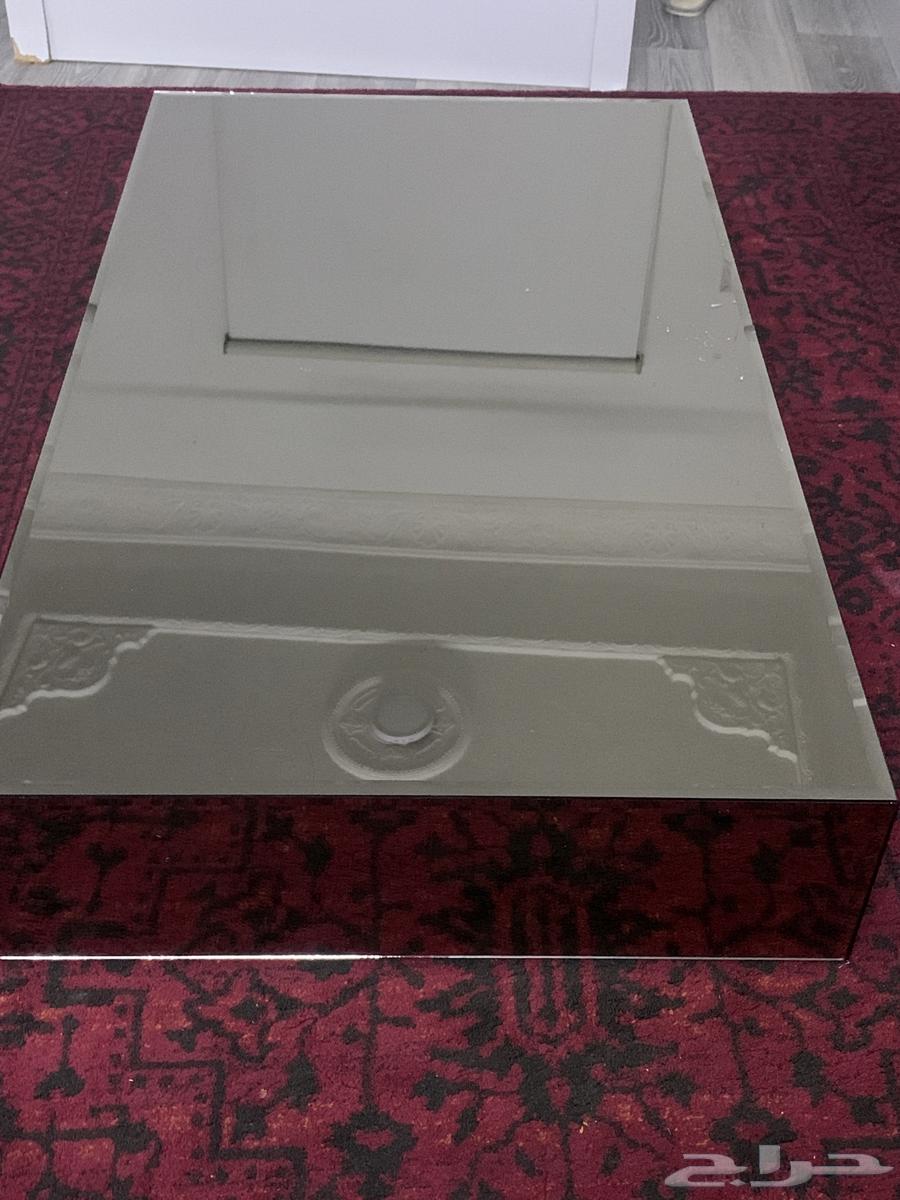 طاول للبيع مع اربع خدمه64417985372162110