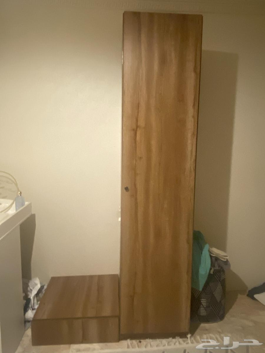 دولاب عبايات بحاله ممتازه64418241292545110