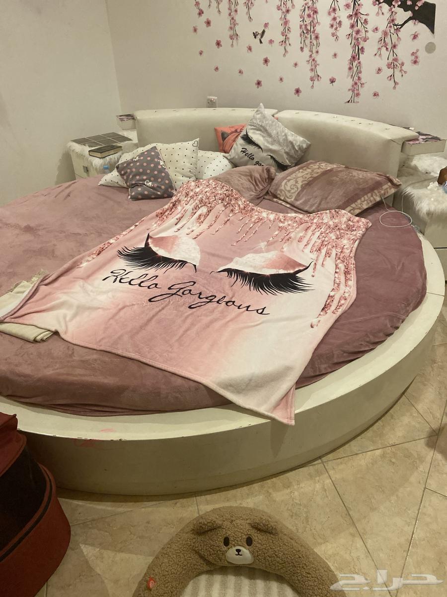 سرير دائري للبيع64412896588417112