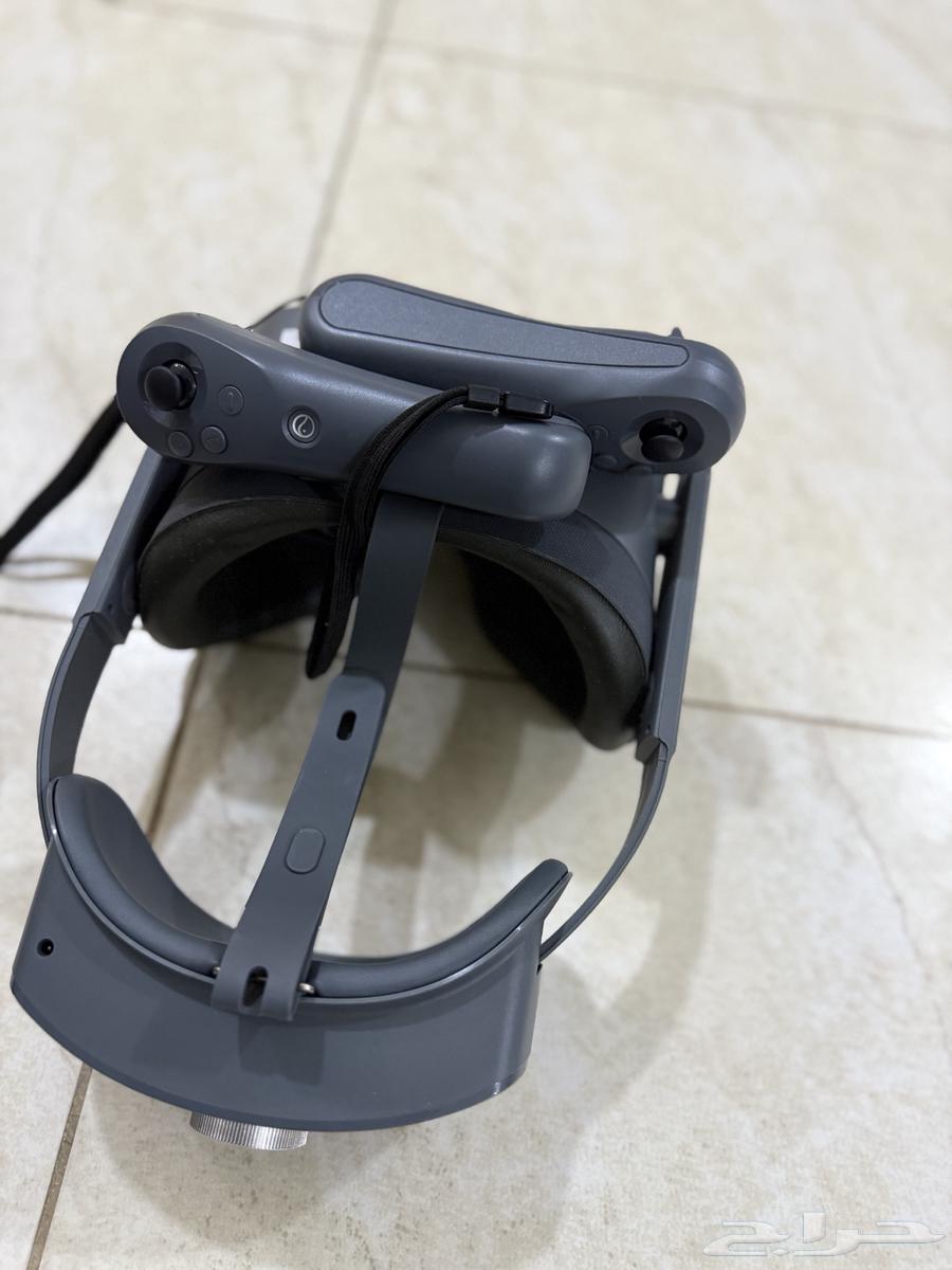 Ready almost new virtual world device64417413295873113