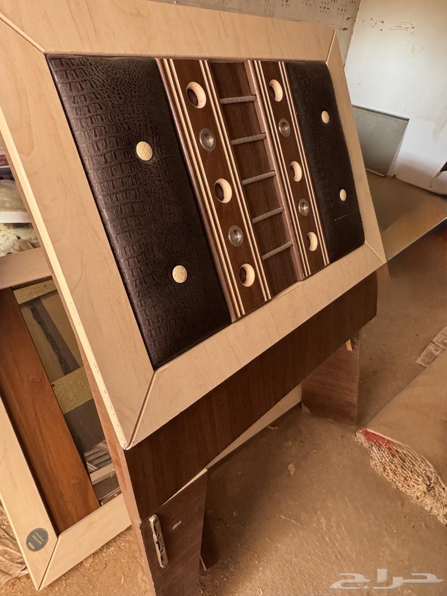 السرير الأبيض شبه جديد مع السبرنق 500 شبه جديد ابي فيه 20064415128196355110