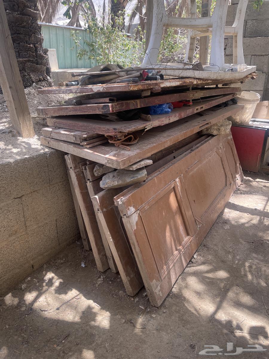 ابواب خشب مستعمله مقنو البعض منها بكواليتي ومفصلاته64414448092418110