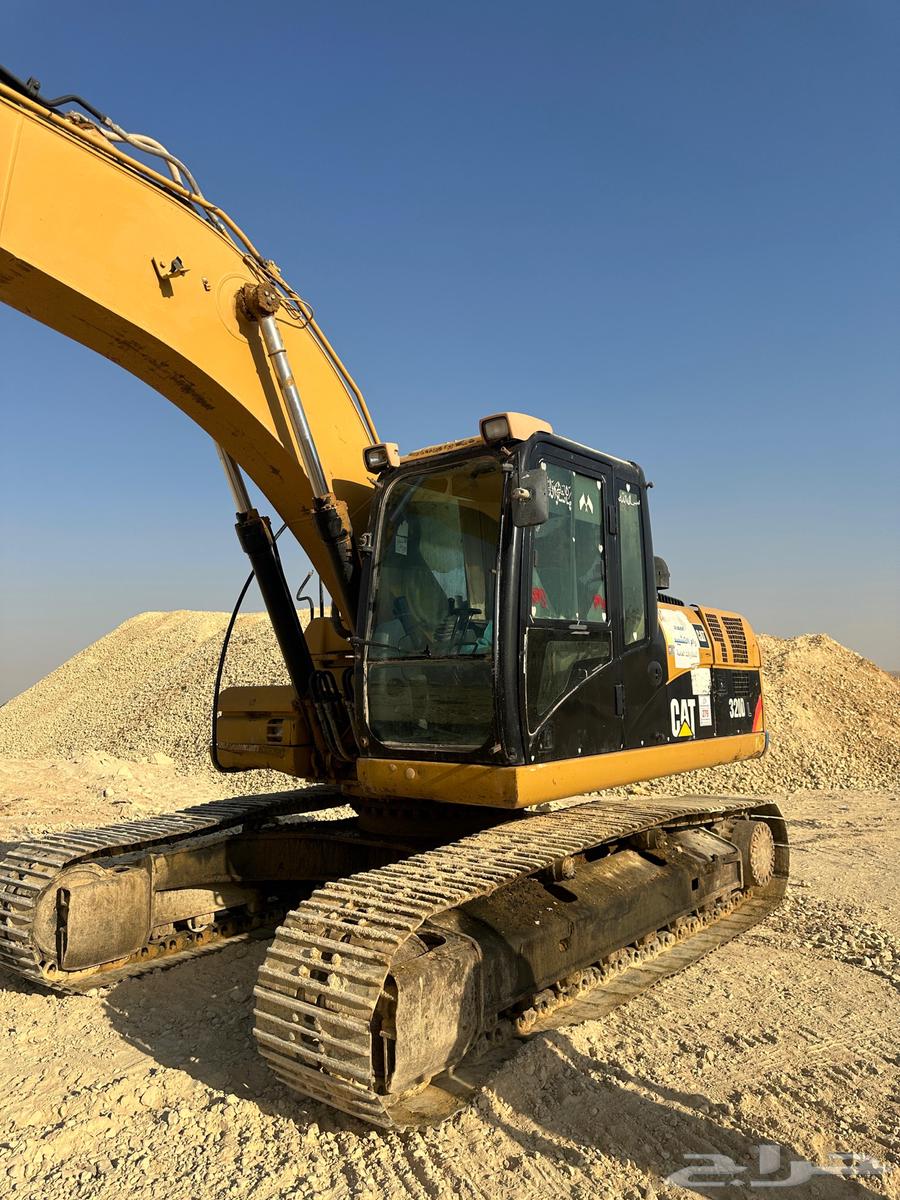 بوكلينات حفار موديل 2011 للإيجار شهري64571700581379110