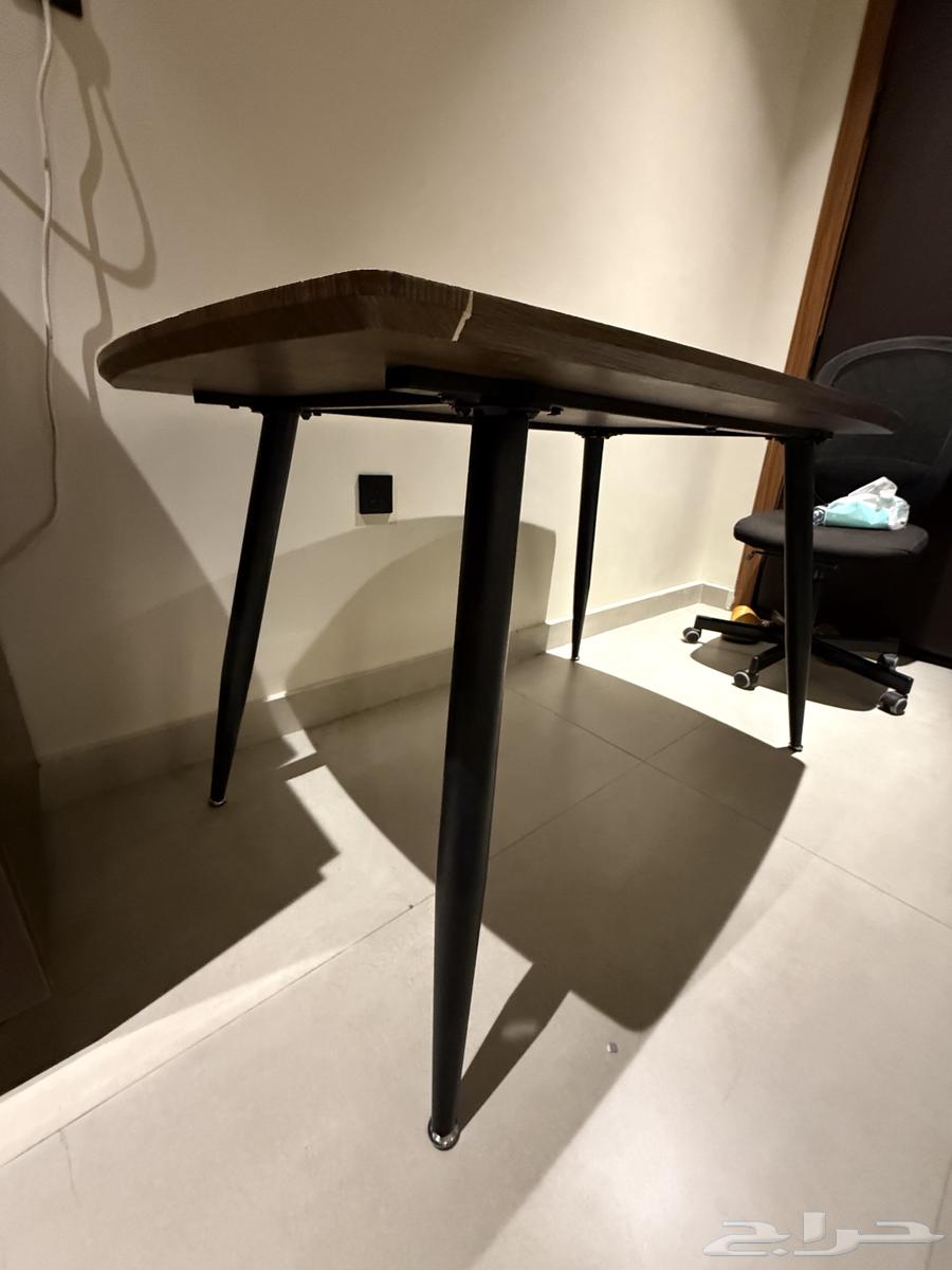 طاولة خشب64417440849537111