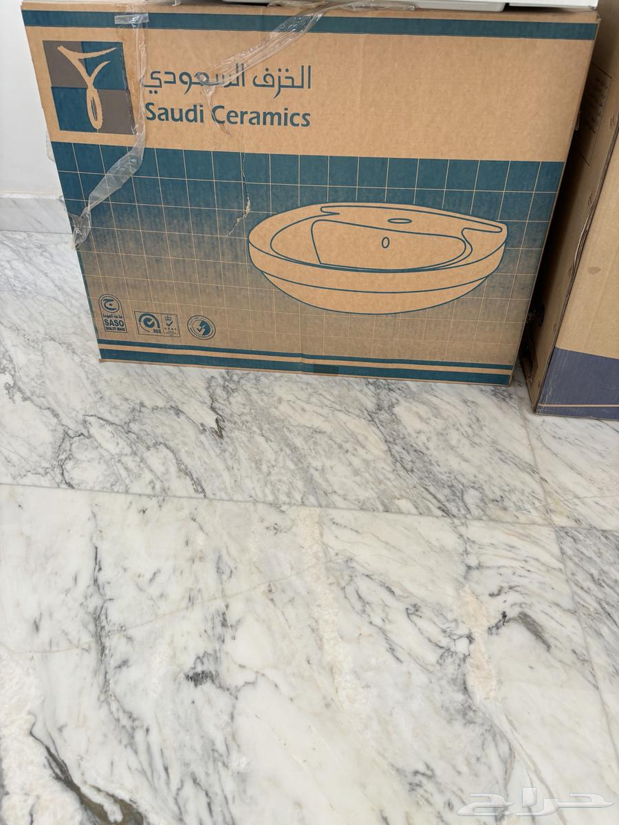 مغسله يدين حوض واحد بكامل اغراضها للبيع64414157501315111