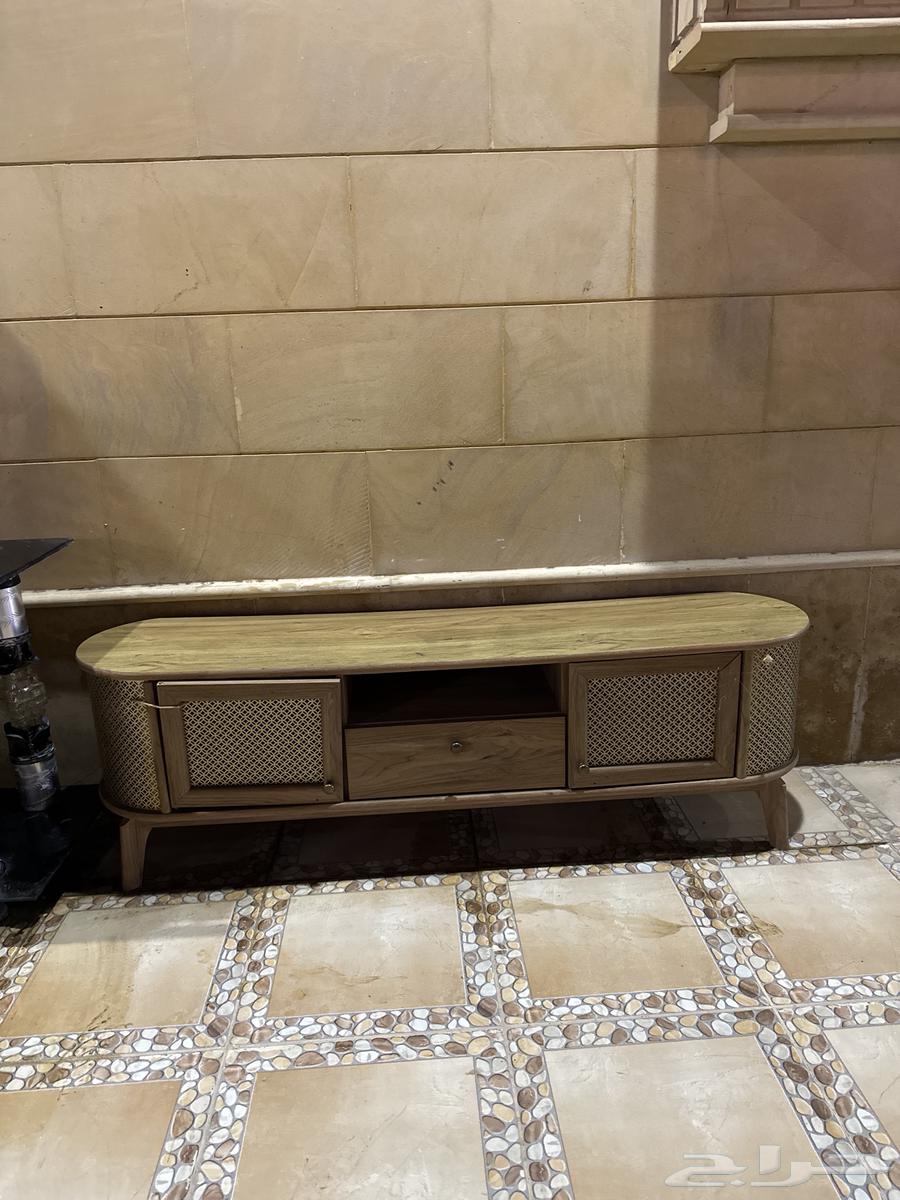 طاولة تلفزيون للبيع العدد 264417807674242111