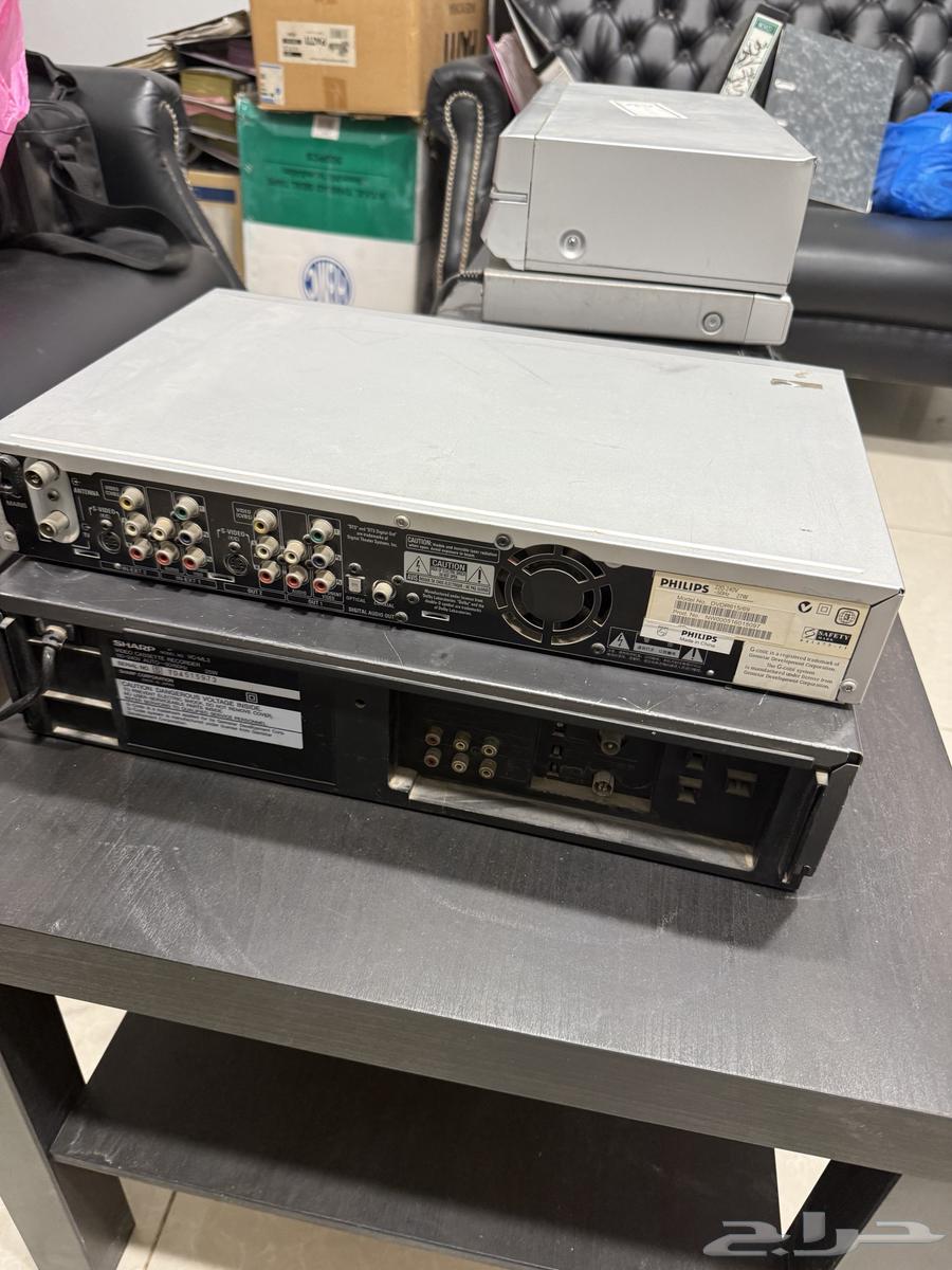 كاميرات قديمة واجهزة DVDللبيع64414315853825112