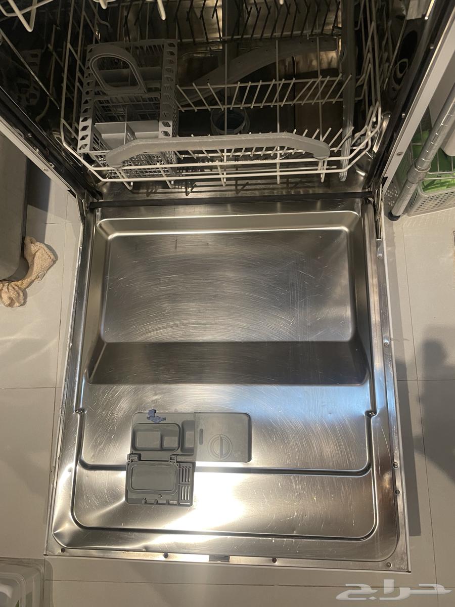 غسالة مواعين ارستون بحالة ممتازه64416875343233112