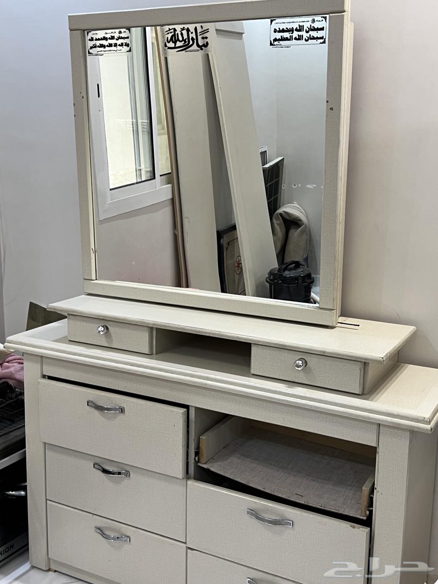 غرفه نوم للبيع جده حي التيسير ب 250 الصامل يجي خاص64414686895233113