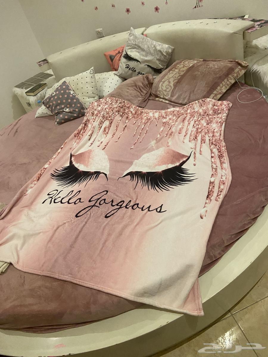 سرير دائري للبيع64412896588417111