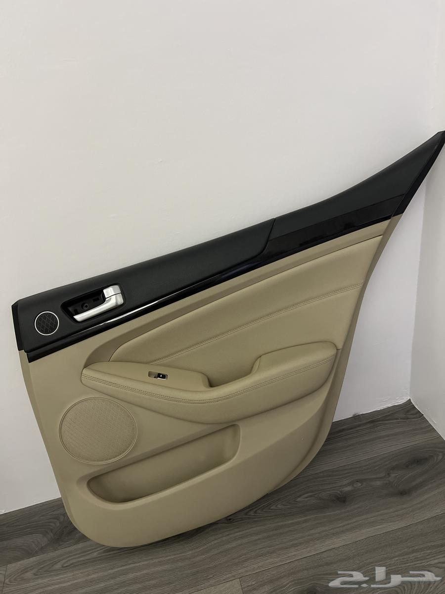 ديكور باب خلفي يمين كادينزا64574621279363110