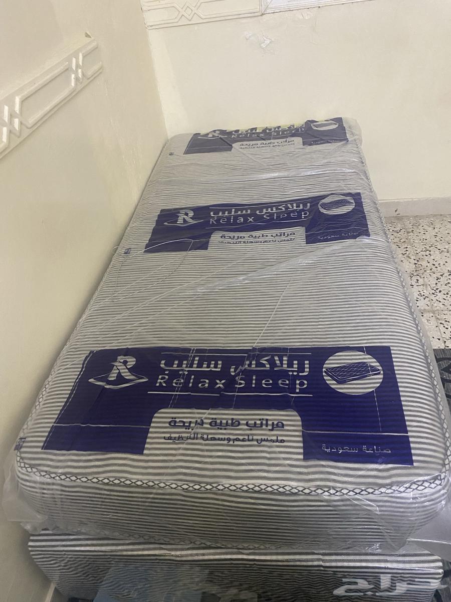 غساله بحاله جيده 2 سرير بحاله جيده طاوله 4 كراسي 2 تلفزيون64414263369219112