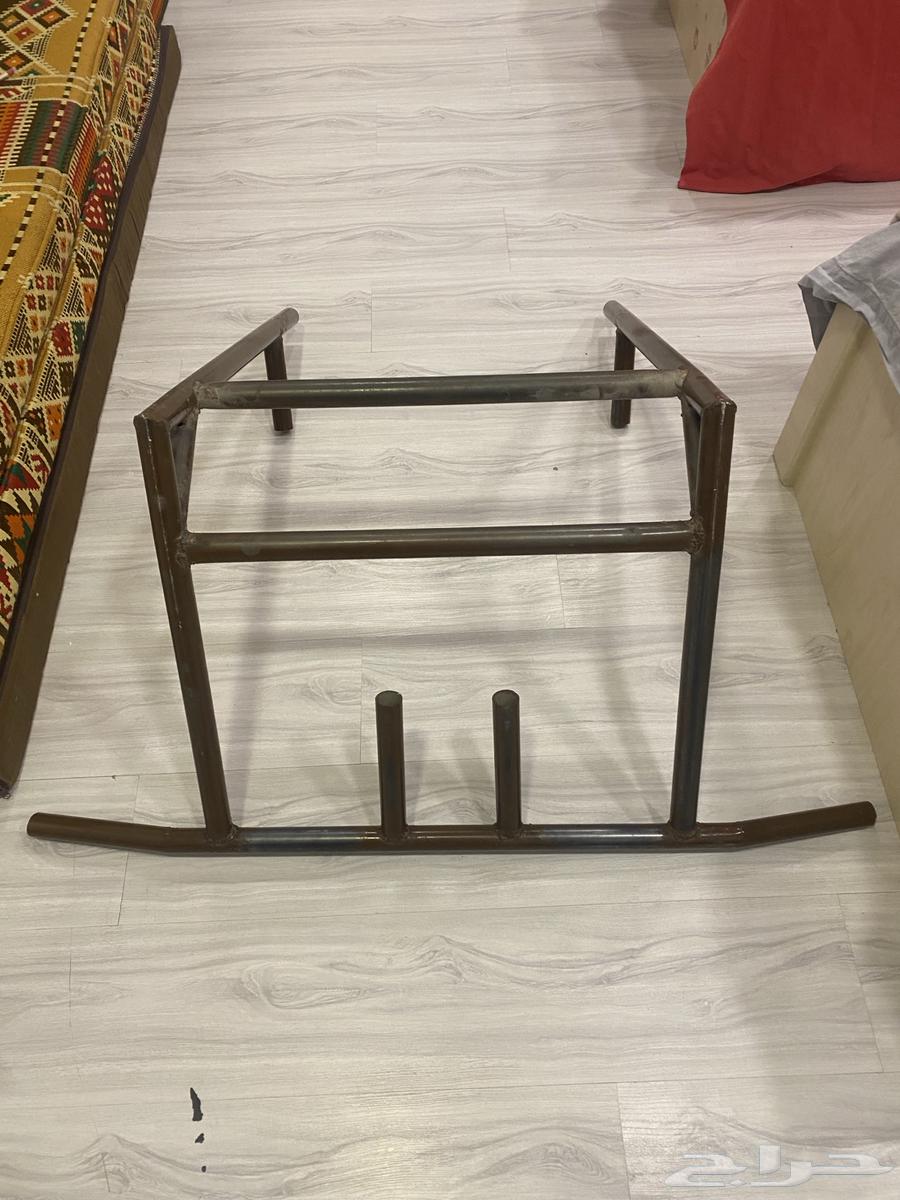 Self-lifting device64415384265218110