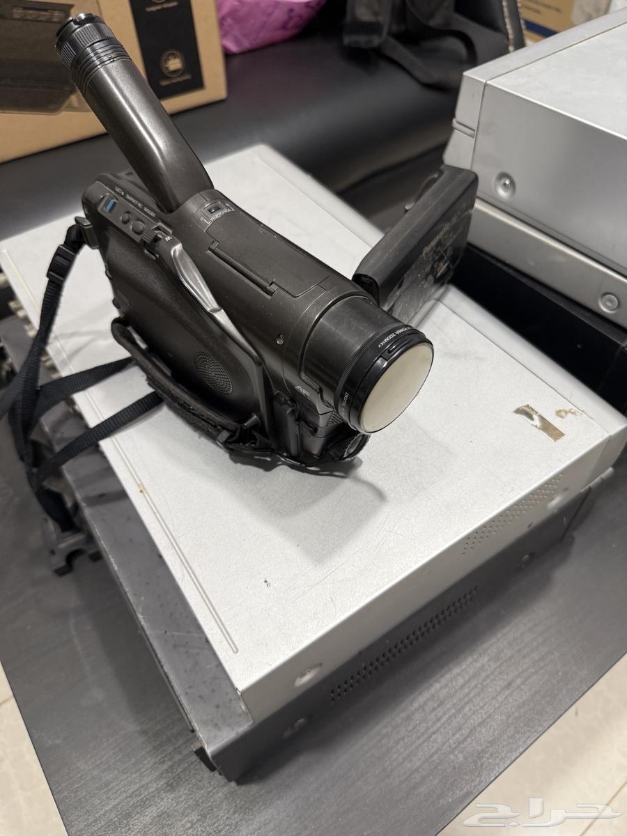 كاميرات قديمة واجهزة DVDللبيع64414315853825111