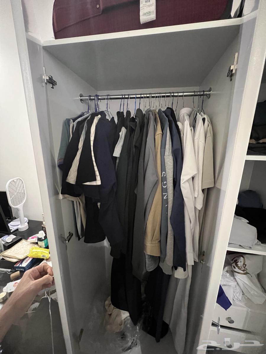 دولاب ملابس كبير ونظيف64419145121795110