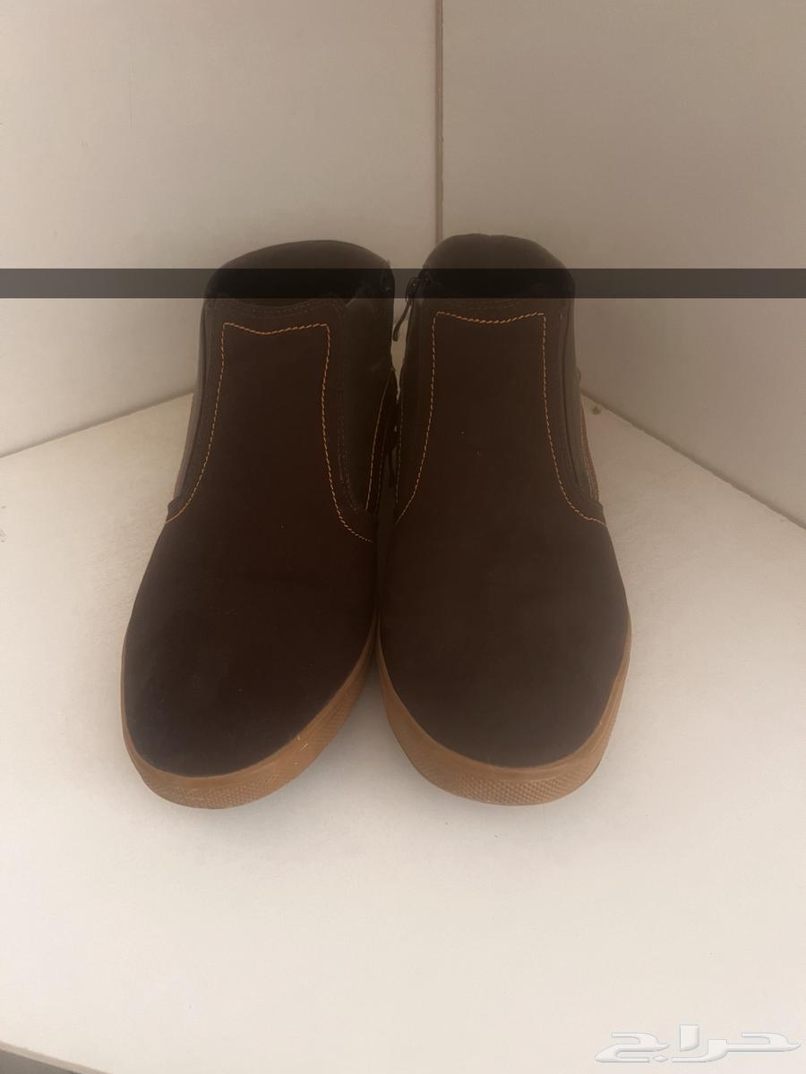 جوتيين واحد رياضة والثاني رسمي64415827718275111