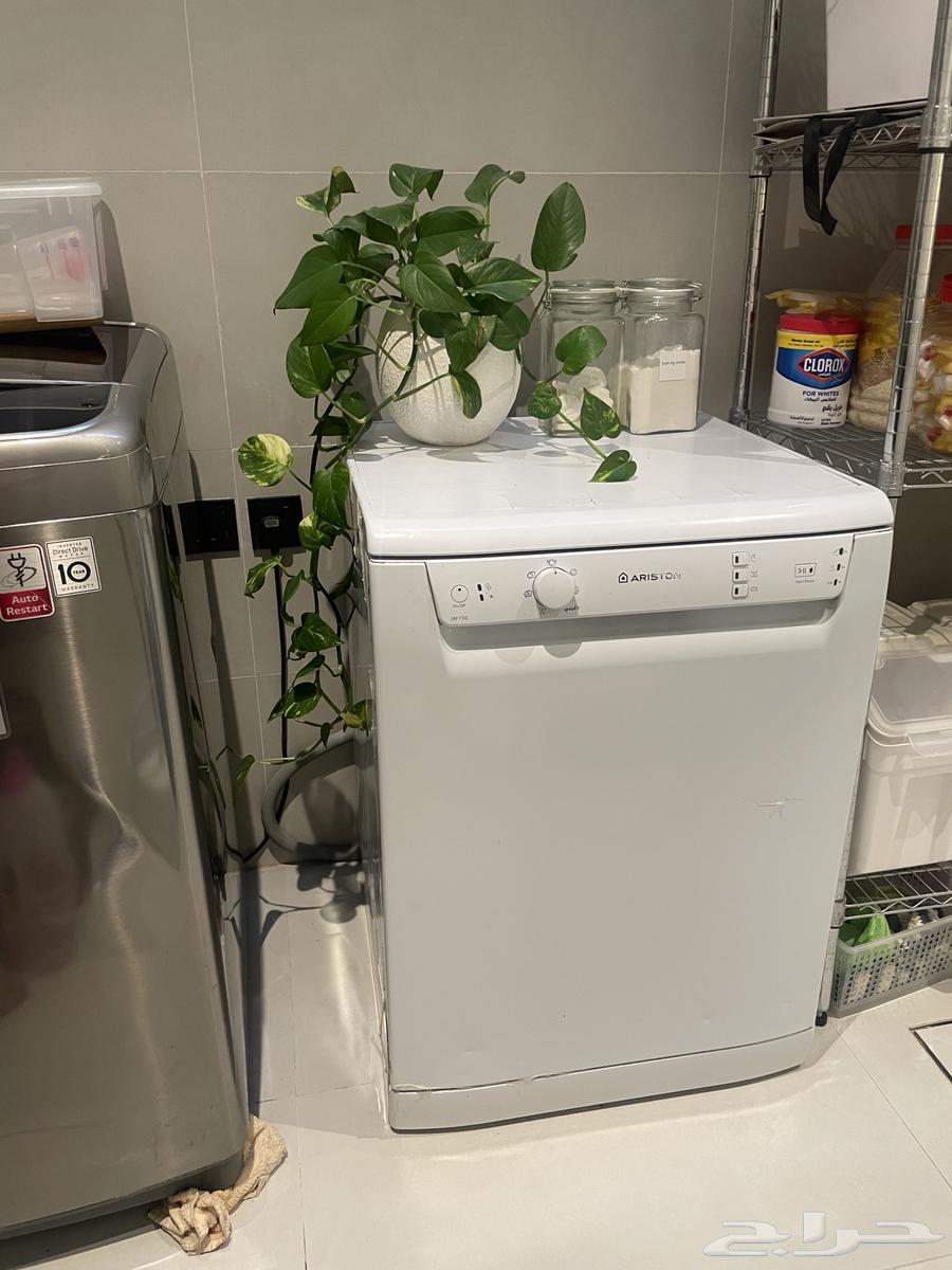 غسالة مواعين ارستون بحالة ممتازه64416875343233114