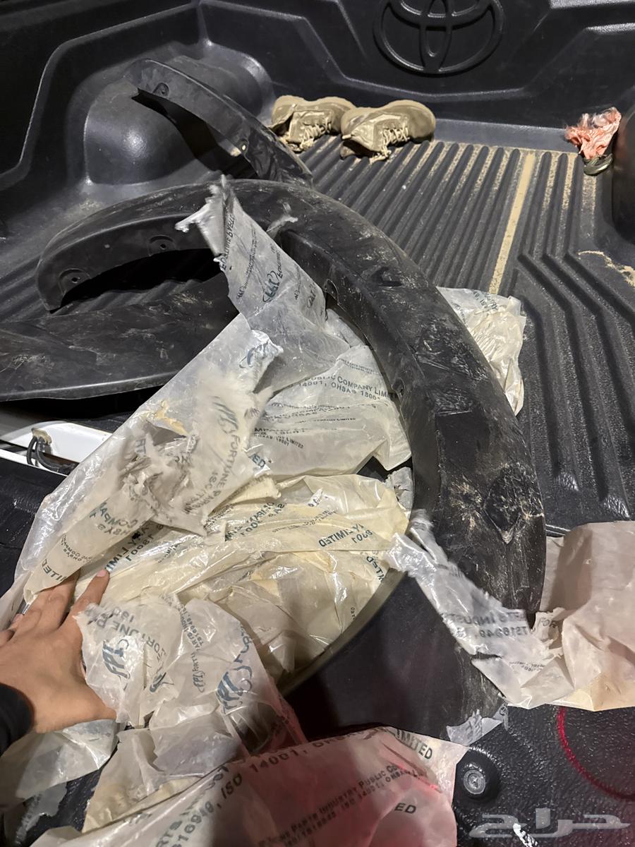 ثلاث رفارف هايلوكس موديل ( 2020-2024 )64576492792194112