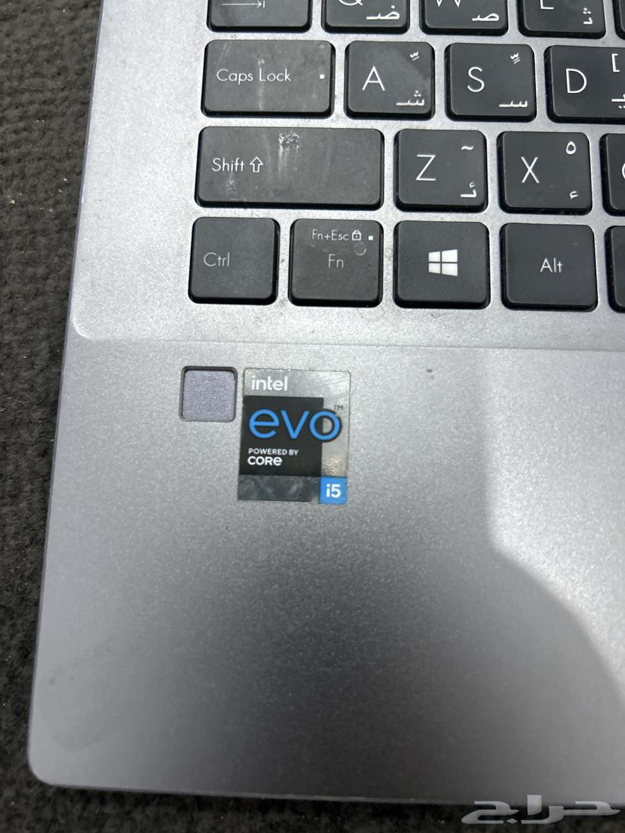 للبيع لابتوب ASUS VivoBook64418187423105111