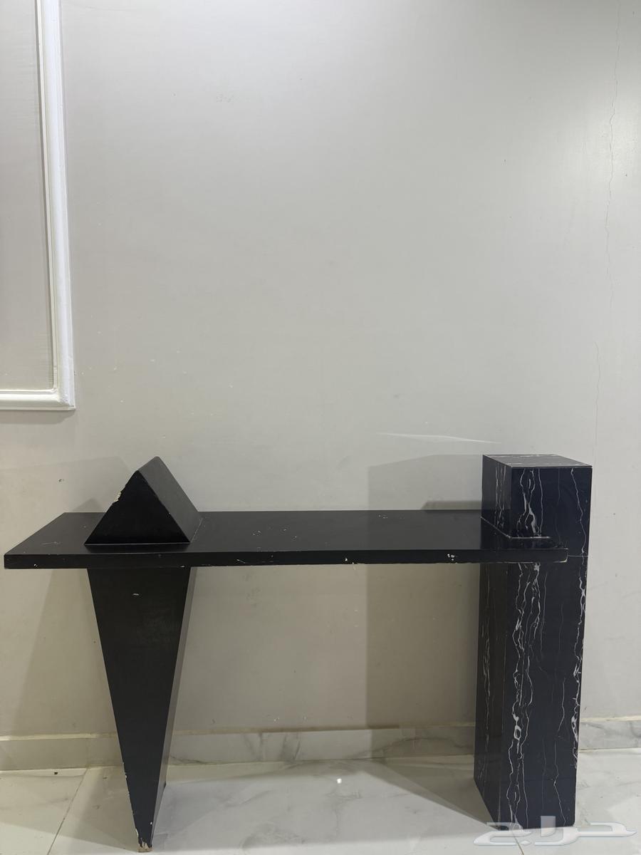 طاوله اسود للبيع64415397769090110