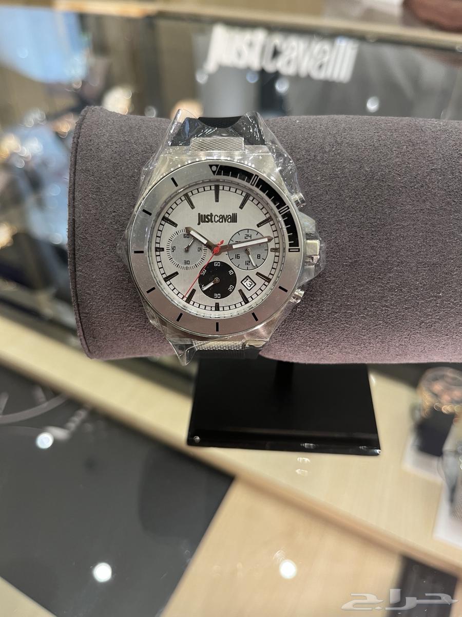 ساعة من الحميضي لم يتم لبسها و لا مره جديدة64417644874241110