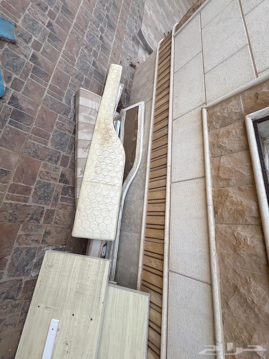 الصوره الثانيه حق سرير بدون قواعد64416690278530112