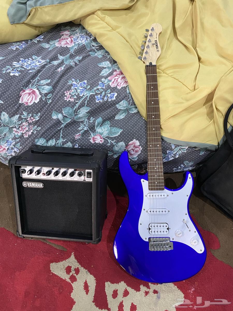 قيتار كهربائي ياماها شبه جديد64413785304706110