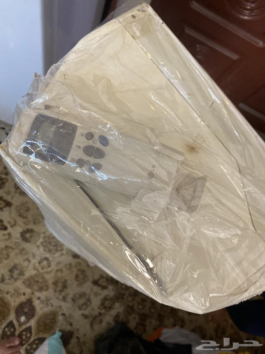 18,000 BTU split air conditioner, cool and heat, with all accessories, very clean and no issues64414753043203112