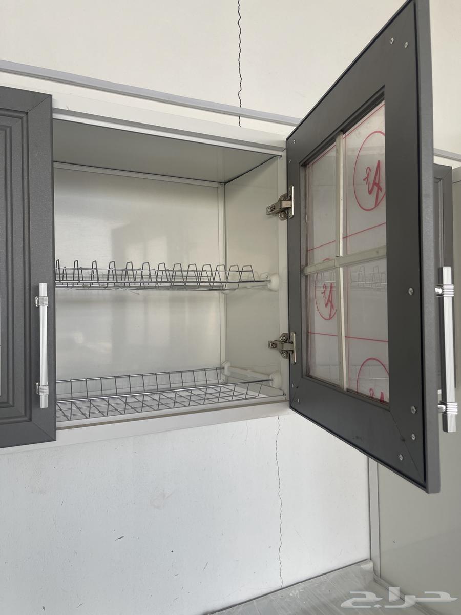 دولاب مطبخ 6 متر جاهز للبيع مع حوض إستيل64416201143426113