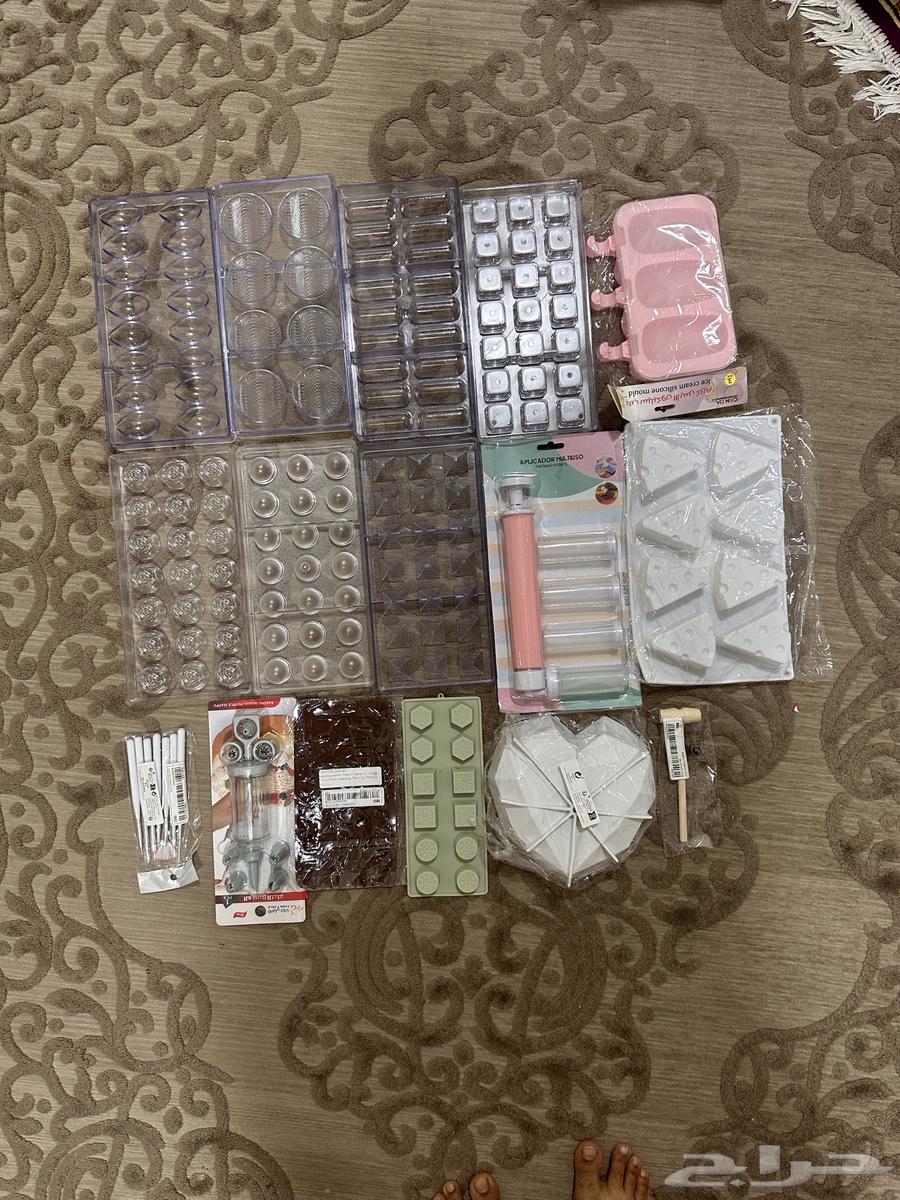 أدوات لصناعة الشوكولاته64413180657154111