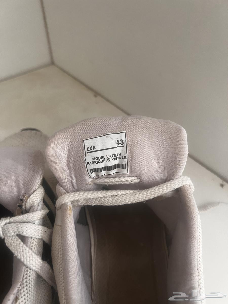 جوتيين واحد رياضة والثاني رسمي64415827718275114