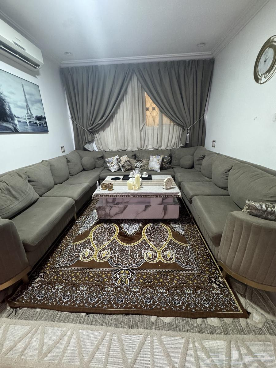 Clean sofa, no defects, almost new64415128204418110