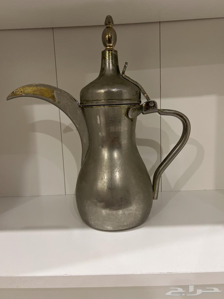 دلال وابريق قديم64418689779201113