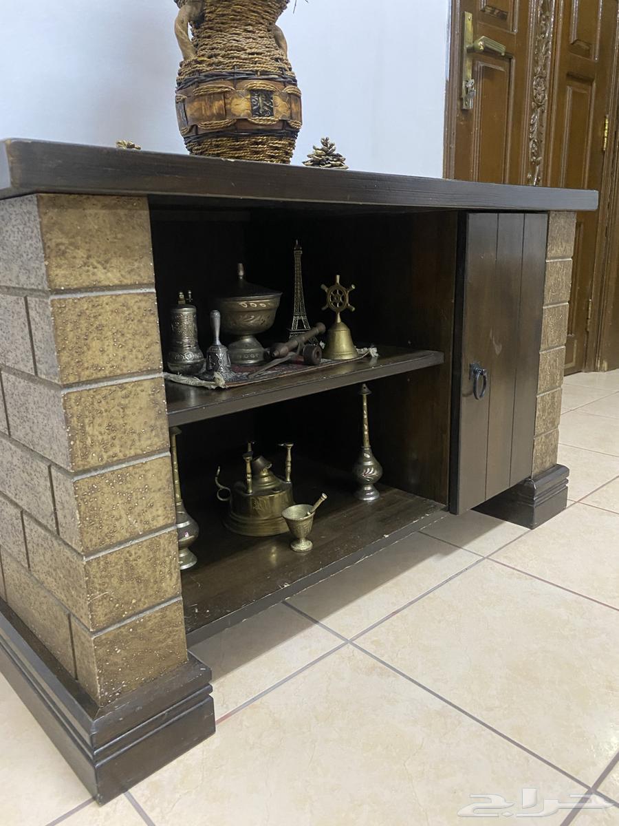 طاولة تلفاز للبيع64417698843394114