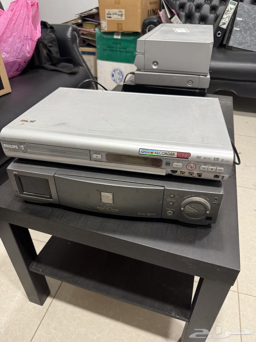 كاميرات قديمة واجهزة DVDللبيع64414315853825113