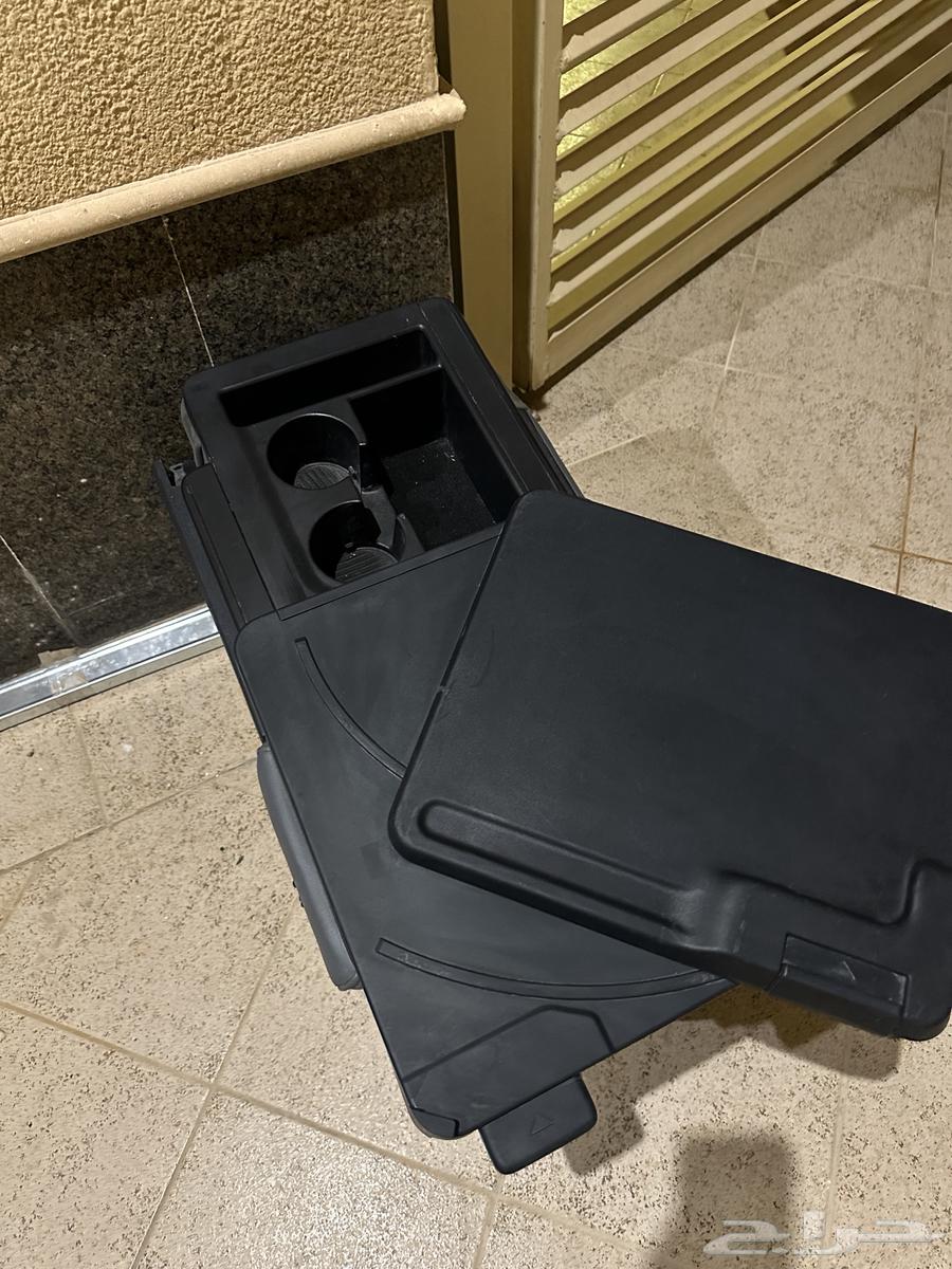 تكاية وسطية (طاولة) فورد F150-250-35064573404254978113