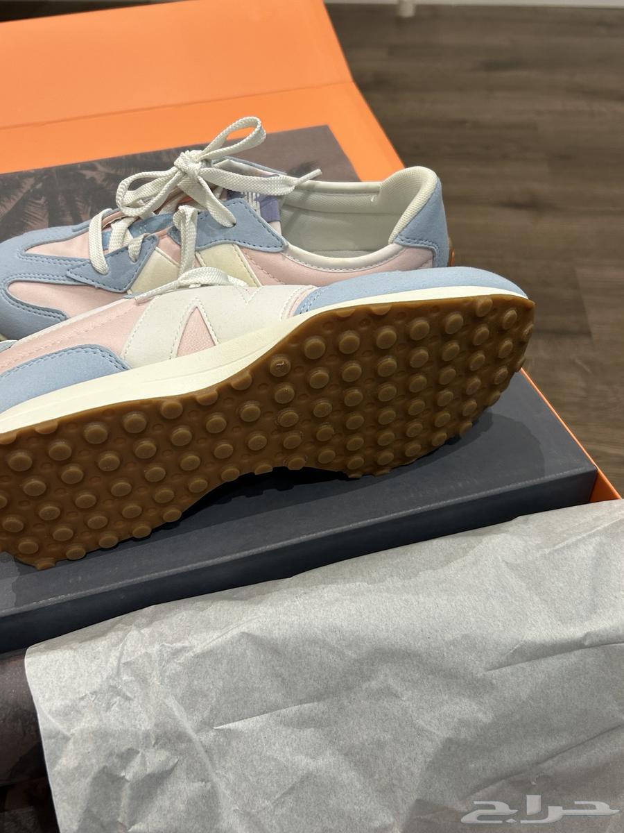 Two pairs never used, selling reason is size, with invoices and boxes64413824843651114