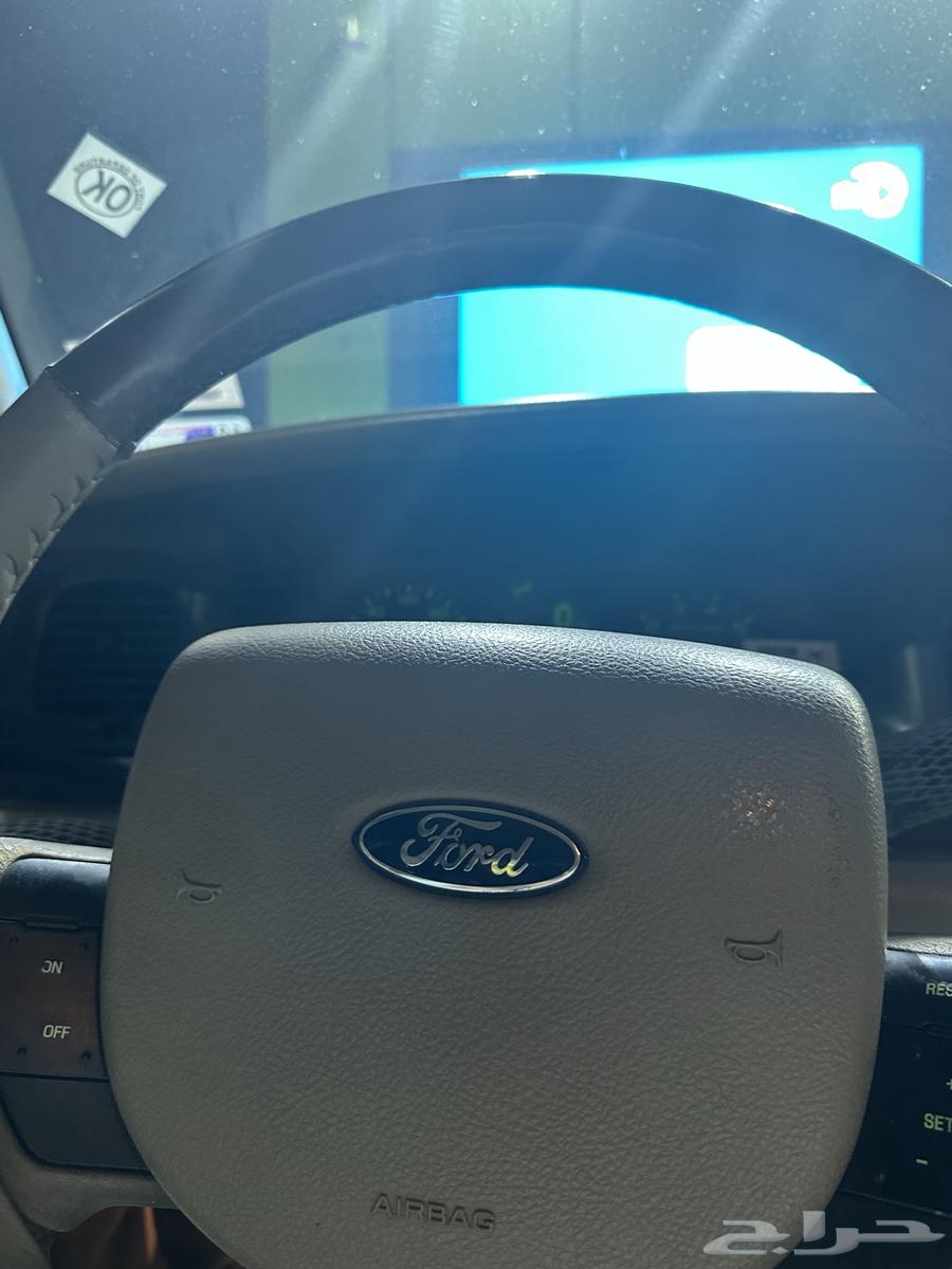 فورد فكتوريا64577008474755112