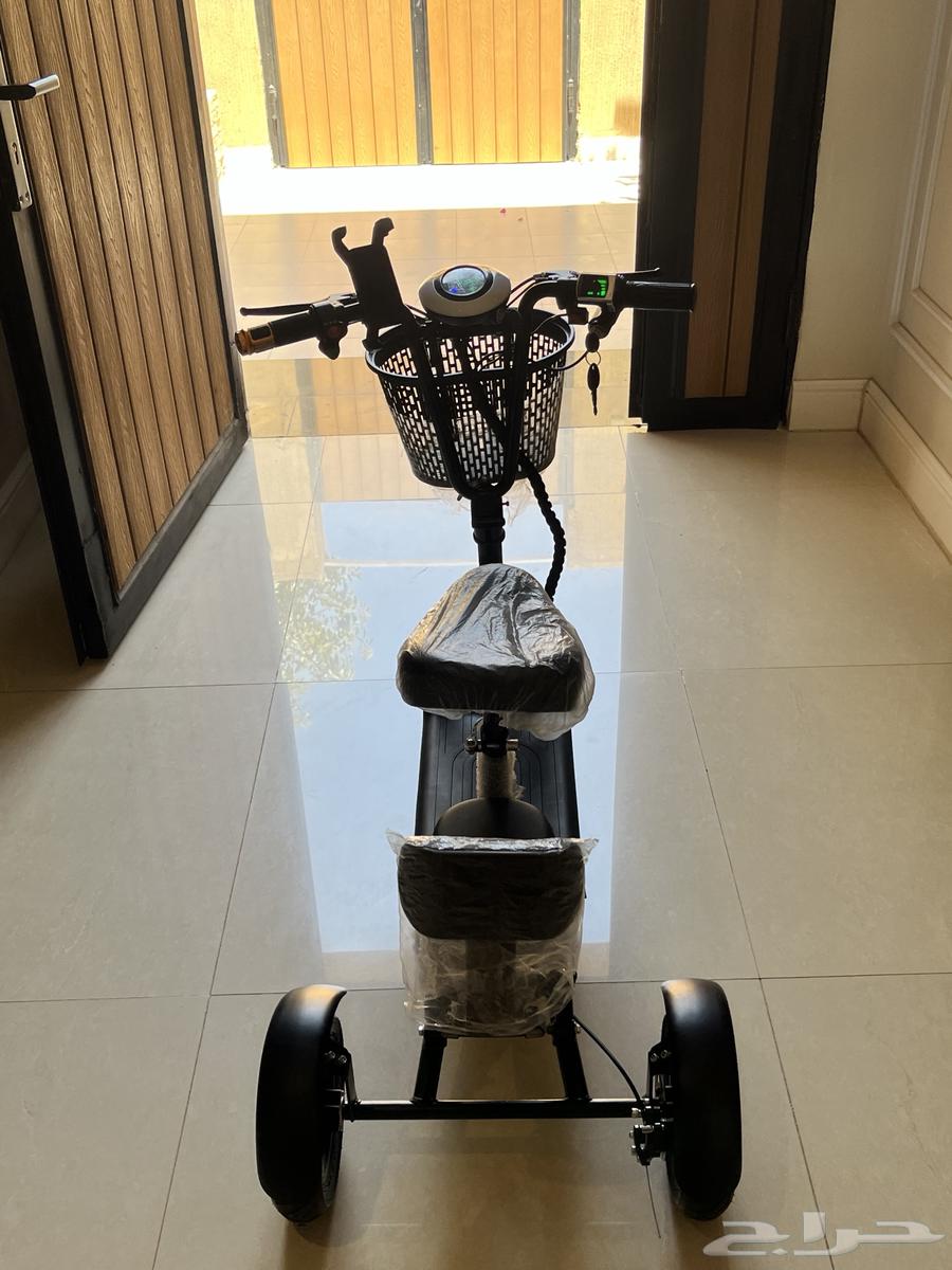 New three-wheel scooter64418052814337111