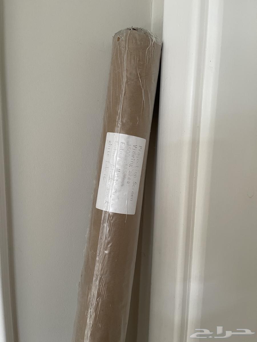 شاشة عرض للبروجكتر قابله للتعليق على السقف او الحائط(جديد)64416214277377112