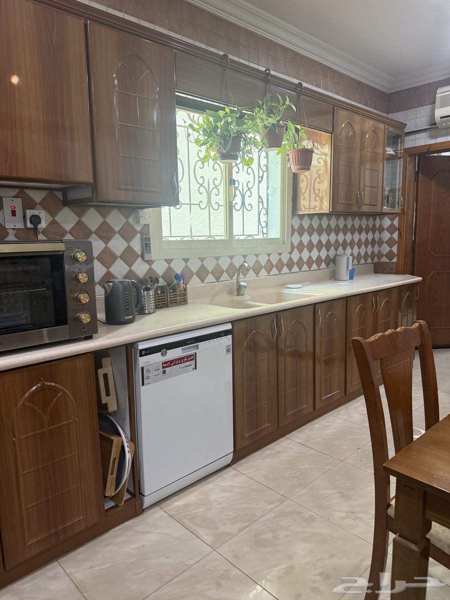 مطبخ بني64417048733955112