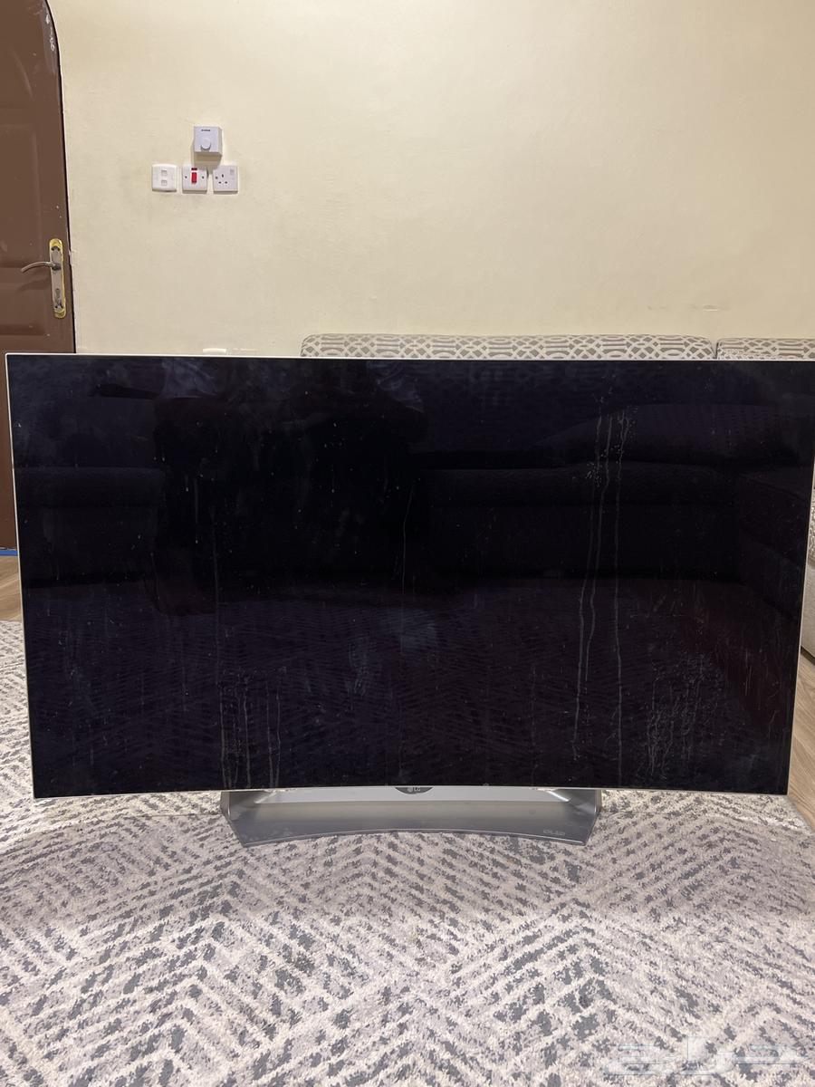 شاشة LG نوع قديم بسس الشاشه خربانه اي سعر جاني ابيعه64413719476994112