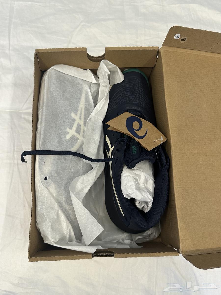 جزمة اسيكس تنس جديدة Gel resolution X (new) us 9 Euro 42.564404638845441110