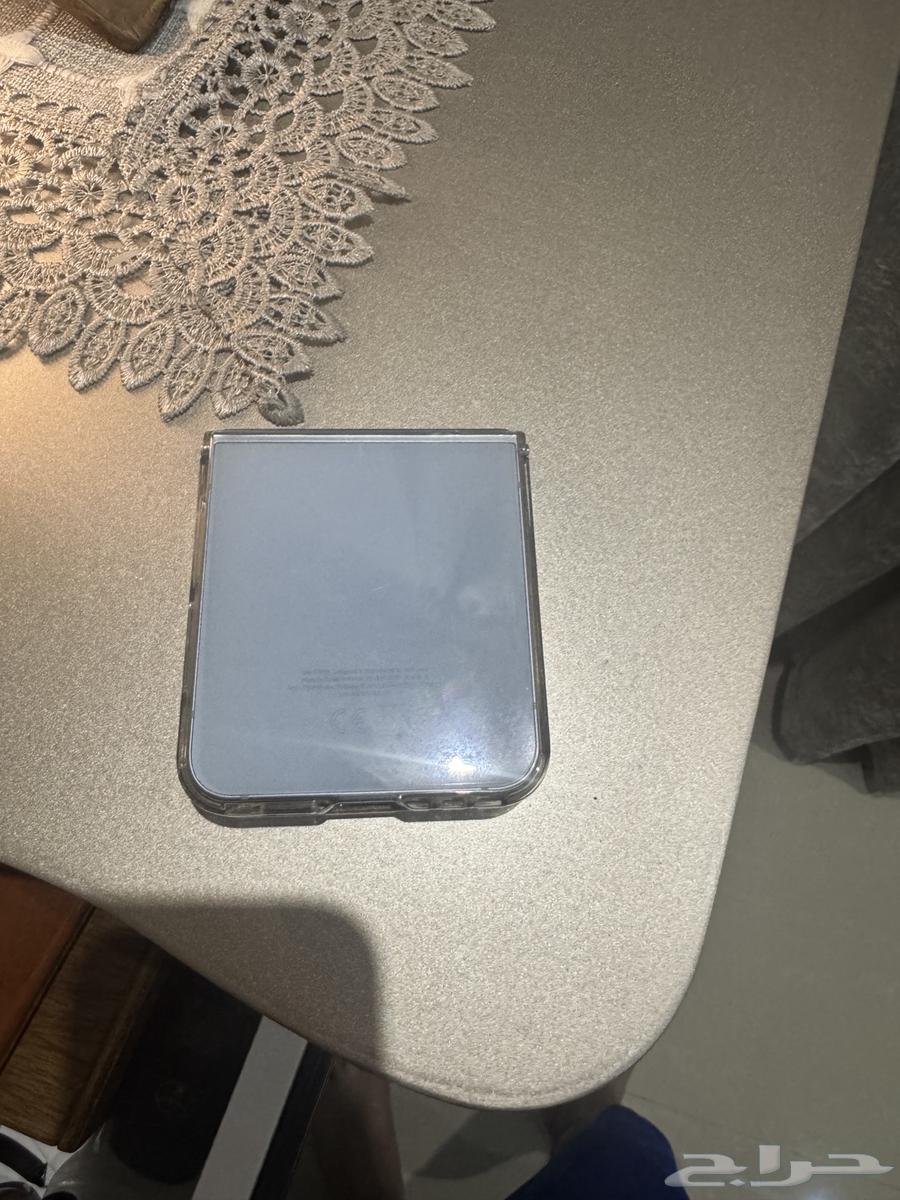 سامسونج زد فليب 6 نظيف جدا64416994566915111