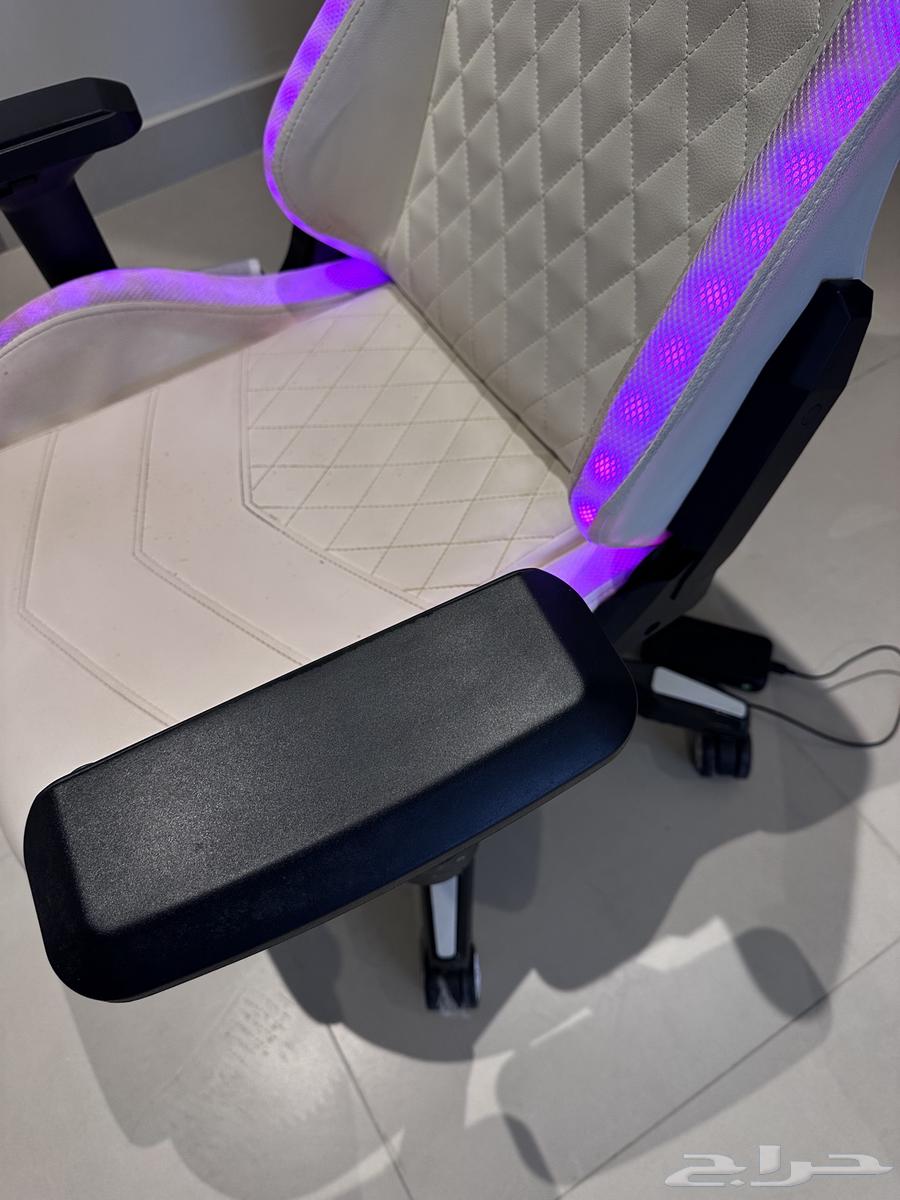 كرسي قيمنق RGB64413745726722110