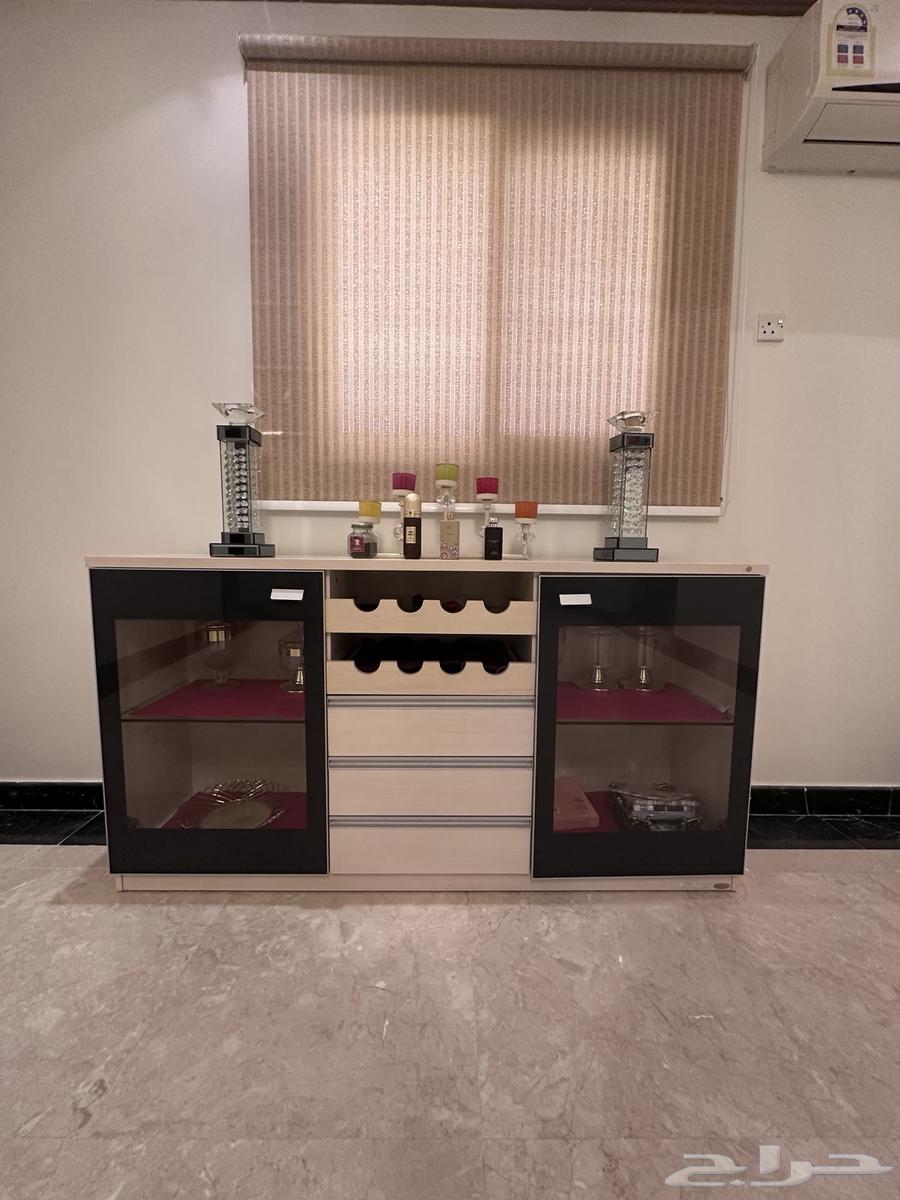 Dining table with buffet64414940341122113