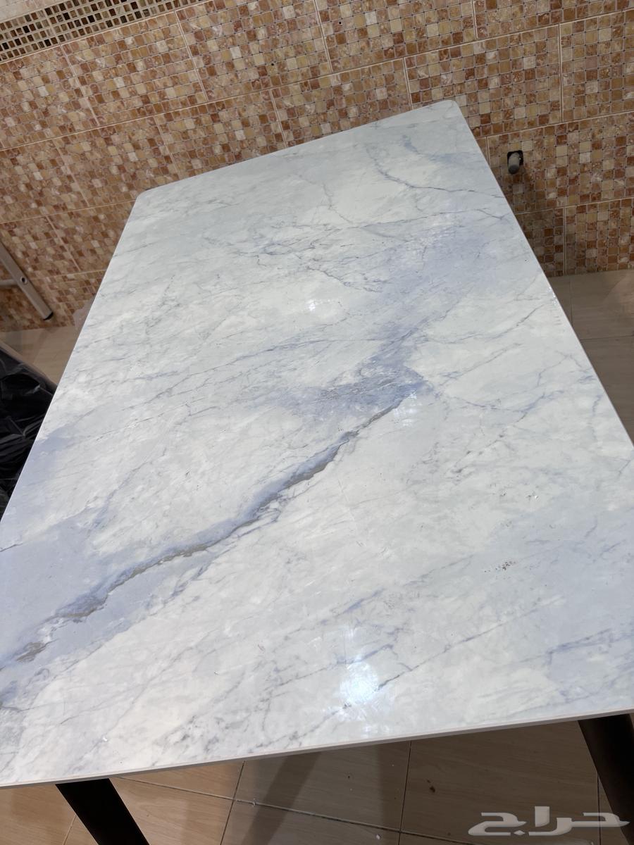 طاولة طعام جديدة للبيع64416571079938113