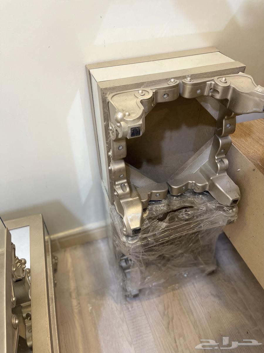 Floor tables64418336161026110