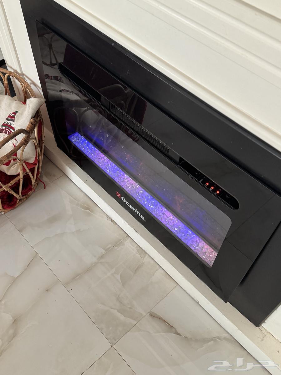 Fireplace with heating device64414289789698112