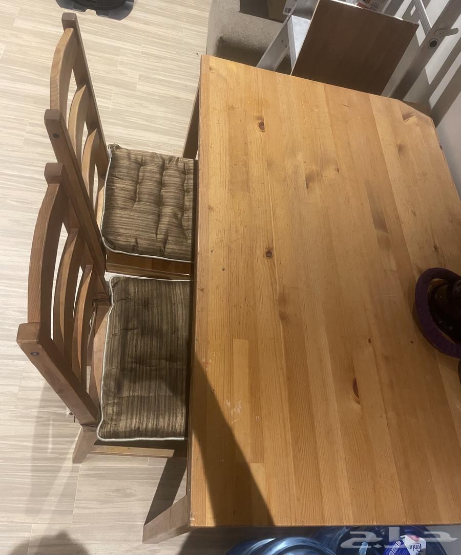 Dining table64413957844611110